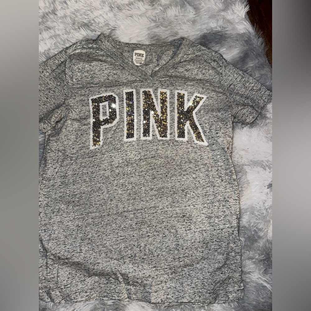 PINK Victoria’s Secret Heathered Grey Sequin Short Sleeve V-Neck Tee - EUC NEW
